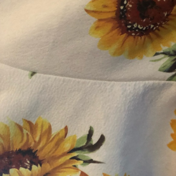 Angashion Summer Sunflower Dress Size Small - Picture 5 of 9